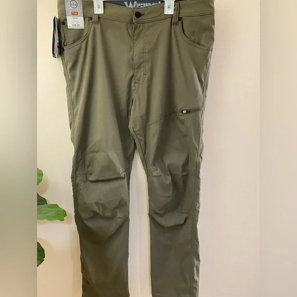 Wrangler Straight Fit Tech Pants Brown Hiking Work Pants NWT multiple sizes - Picture 3 of 10
